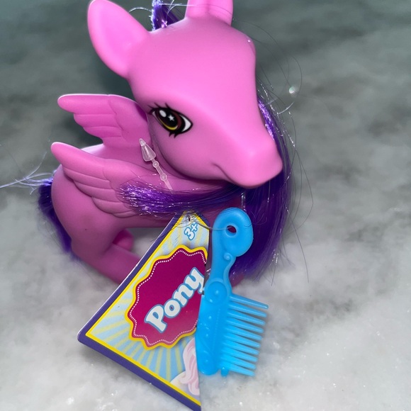 My Little Pony With Comb New with Tags - Picture 2 of 5